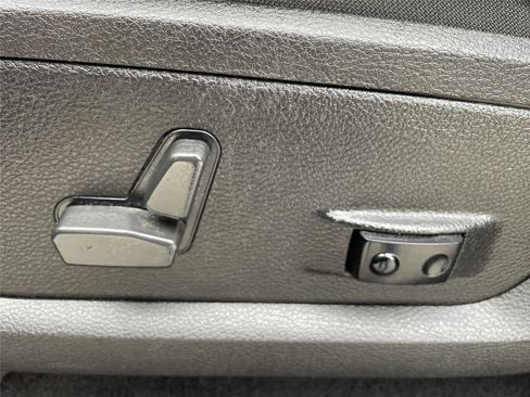 Used 2022 RAM 1500 Warlock w/ Electronics Group AWD/4WD image 13