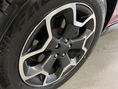 Used 2015 Subaru Crosstrek 2.0i Premium image 10