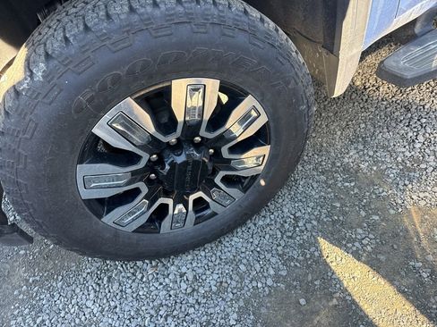 Used 2024 GMC Sierra 2500 Denali w/ Technology Package image 23