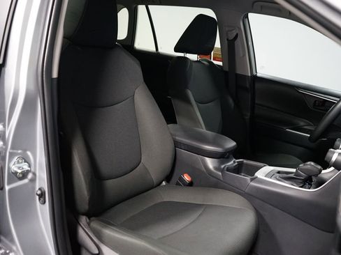 Certified 2025 Toyota RAV4 LE image 26