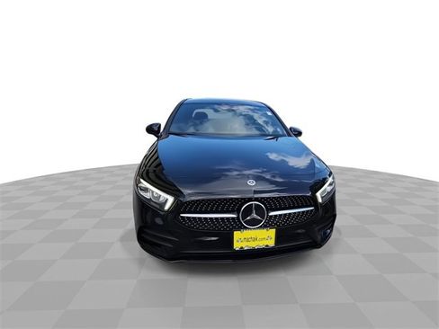 Used 2022 Mercedes-Benz A 220 image 3