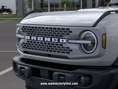 New 2026 Ford Bronco Badlands AWD/4WD image 19