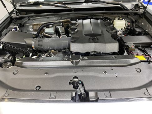 Used 2023 Toyota 4Runner TRD Off-Road Premium image 10