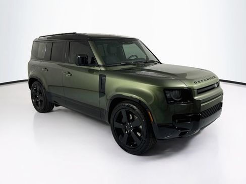 New 2026 Land Rover Defender 110 X-Dynamic SE AWD/4WD image 3