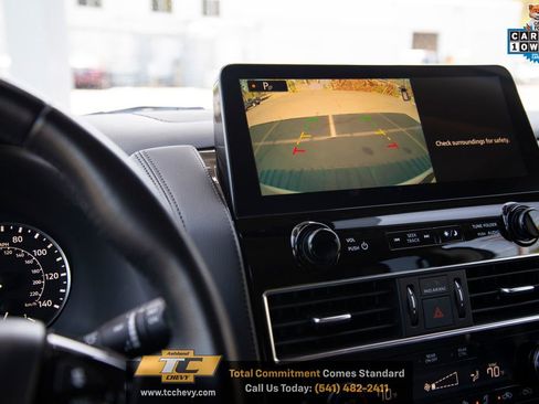 Used 2022 Nissan Armada SV AWD/4WD image 19