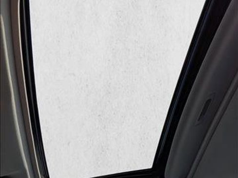 Used 2022 Toyota Camry XSE image 15