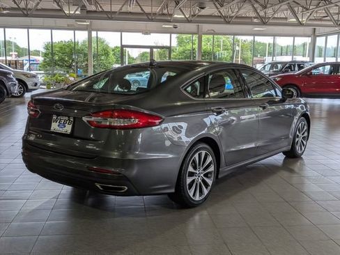 Used 2019 Ford Fusion SE AWD/4WD image 7