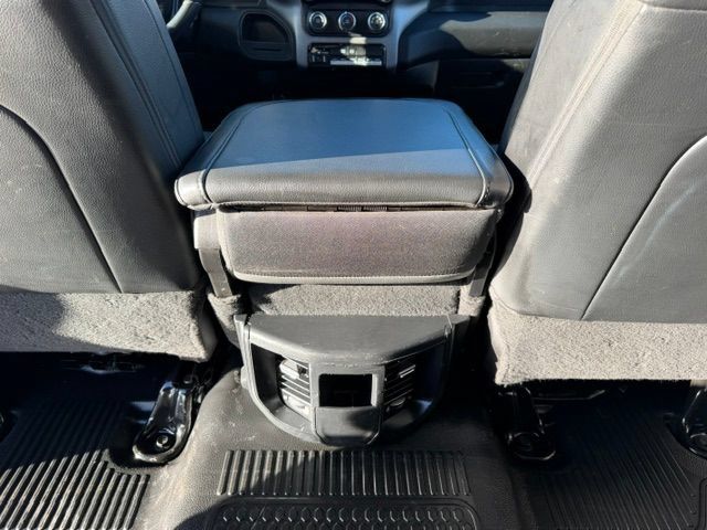 Used 2022 RAM 3500 Tradesman w/ Chrome Appearance Group AWD/4WD image 18