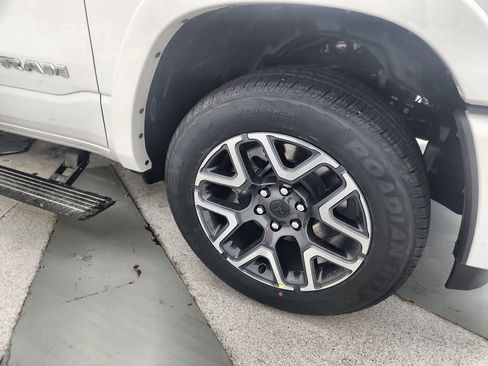 New 2026 RAM 1500 Laramie AWD/4WD image 35