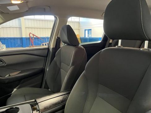 Used 2024 Nissan Rogue S FWD image 24