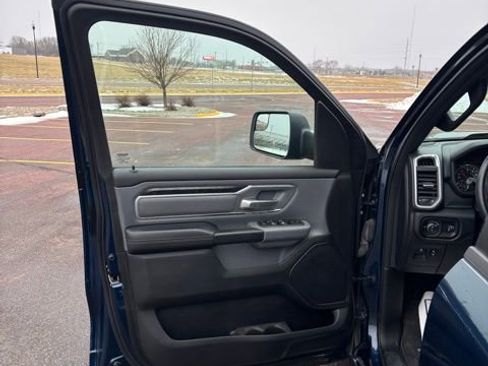 Used 2021 RAM 1500 Big Horn image 4