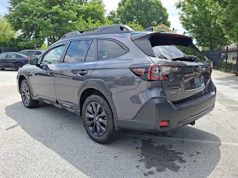 Used 2023 Subaru Outback Onyx Edition AWD/4WD image 4