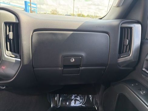 Used 2018 Chevrolet Silverado 1500 LT image 28