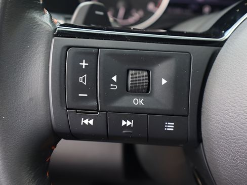 Used 2023 Nissan Pathfinder Rock Creek AWD/4WD image 21