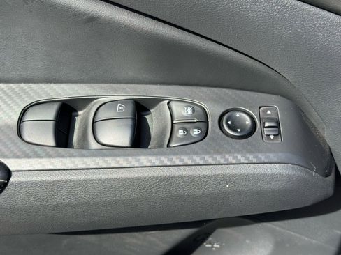 Used 2024 Nissan Altima 2.5 SV image 20