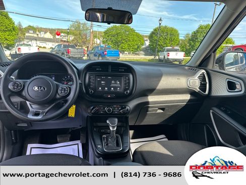 Used 2021 Kia Soul LX FWD image 14