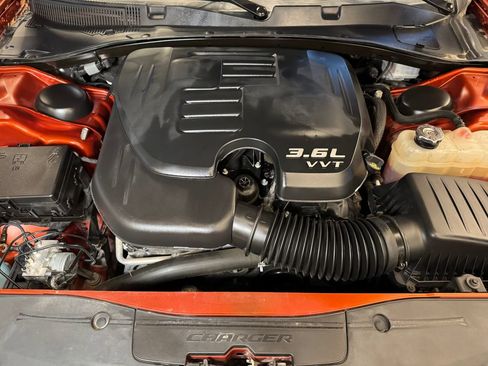 Used 2022 Dodge Charger SXT w/ Blacktop Package RWD image 23