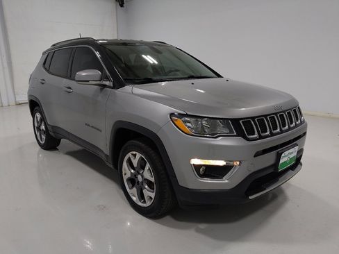 Used 2020 Jeep Compass Limited AWD/4WD image 13