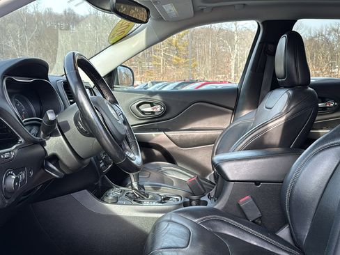 Used 2021 Jeep Cherokee Limited image 13