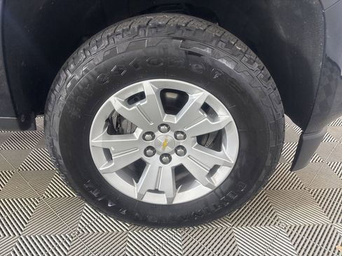 Used 2020 Chevrolet Colorado LT w/ Safety Package image 39