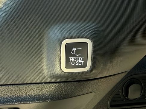 New 2026 Jeep Grand Cherokee Altitude AWD/4WD image 10