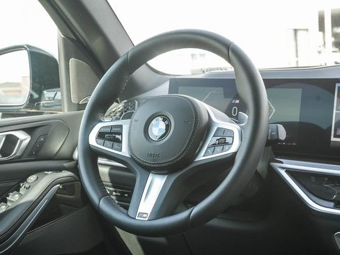 Used 2024 BMW X5 sDrive40i w/ M Sport Package RWD image 15