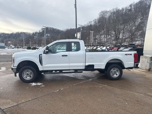 Used 2024 Ford F350 XL w/ Snow Plow/Camper Package image 4