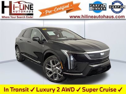 Used 2025 Cadillac Optiq Luxury 2 w/ LPO, Floor Liner Package