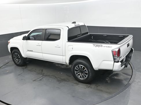 Used 2020 Toyota Tacoma TRD Sport w/ Technology Package RWD image 27