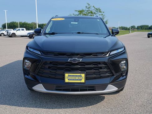 Used 2024 Chevrolet Blazer LT w/ Convenience Package AWD/4WD image 2