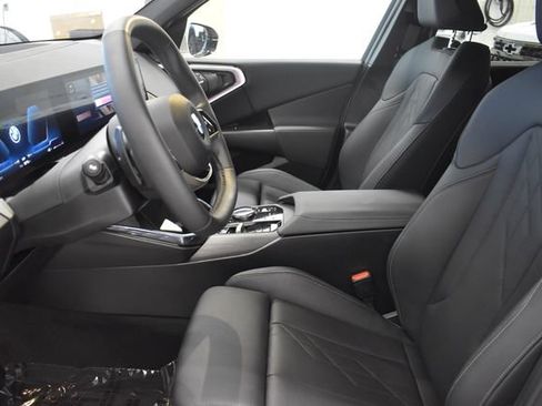 Used 2025 BMW X3 xDrive30i AWD/4WD image 22
