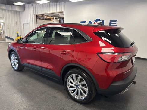 Used 2022 Ford Escape Titanium w/ Titanium Elite Package AWD/4WD image 7