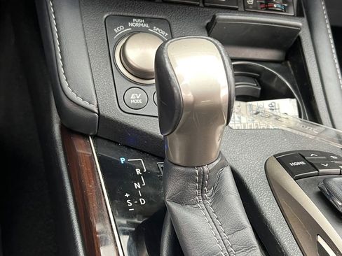 Used 2018 Lexus ES 300h 300h image 23