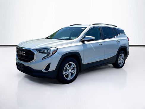 Used 2021 GMC Terrain SLE w/ Driver Convenience Package AWD/4WD image 3
