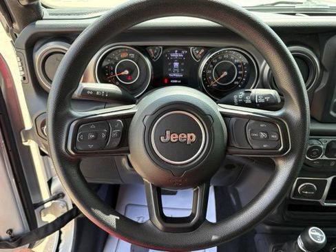 Used 2023 Jeep Wrangler Sport AWD/4WD image 14