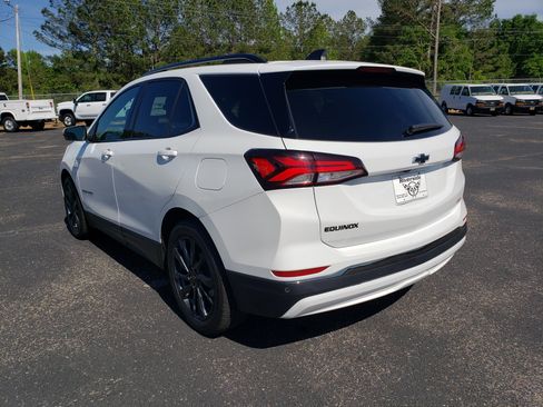 Used 2023 Chevrolet Equinox RS w/ RS Leather Package FWD image 4
