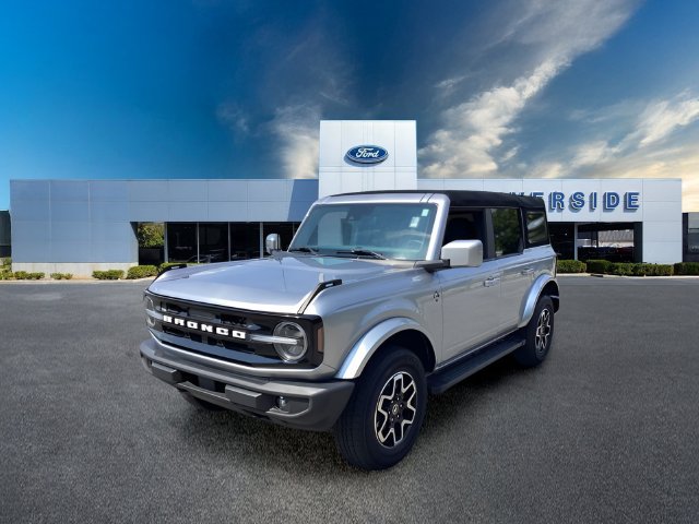 Used 2023 Ford Bronco Outer Banks AWD/4WD image 7