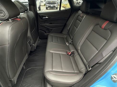 New 2026 Chevrolet Trax RS w/ Sunroof Package image 25