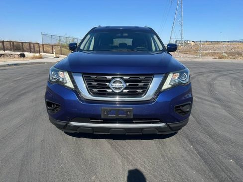 Used 2020 Nissan Pathfinder S AWD/4WD image 2