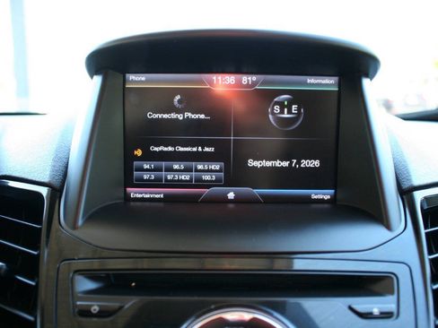 Used 2014 Ford Fiesta Titanium FWD image 19