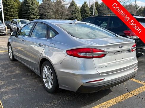 Used 2020 Ford Fusion SE image 4