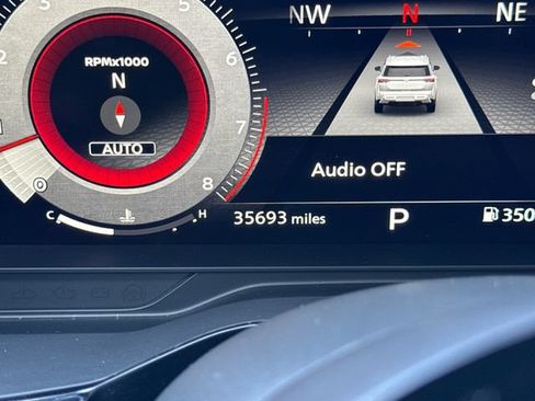 Used 2023 Nissan Pathfinder Platinum w/ Cargo Package AWD/4WD image 21