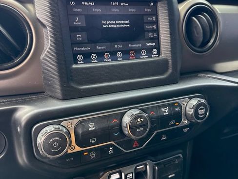 Used 2020 Jeep Gladiator Sport w/ Quick Order Package 24S AWD/4WD image 12