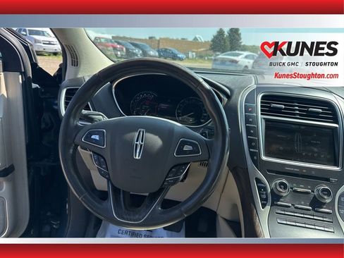 Used 2016 Lincoln MKX Reserve AWD/4WD image 36