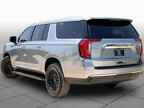 Used 2023 GMC Yukon XL SLT w/ SLT Luxury Package AWD/4WD image 6
