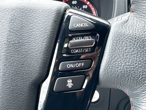 Used 2022 Nissan Frontier Pro-X RWD image 10
