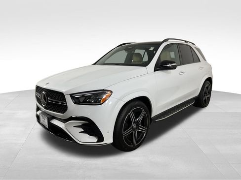 Used 2025 Mercedes-Benz GLE 450e 4MATIC image 4