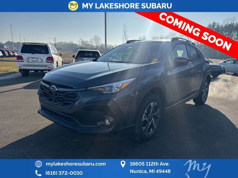 Used 2024 Subaru Crosstrek 2.0i Premium w/ Crosstrek Mirror Package image 3