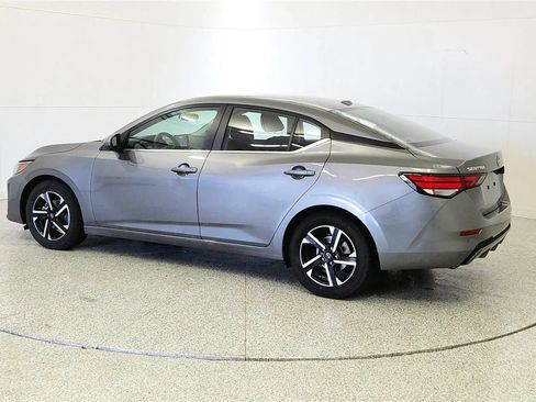 Used 2024 Nissan Sentra SV FWD image 5