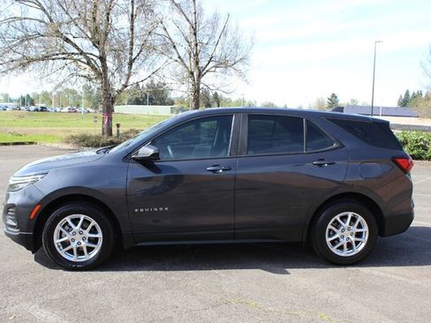 Used 2022 Chevrolet Equinox LS FWD image 7